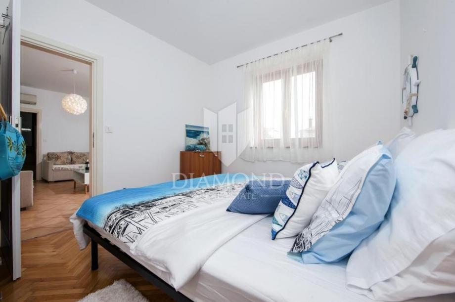 Apartamento Santa Eufemia Rovinj 10Min Walk To City & Free Garage Parking Exterior foto